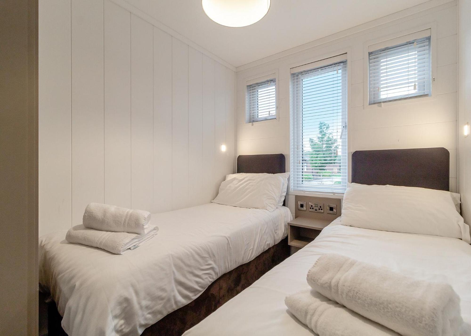 Norfolk Woods Resort And Spa Narborough  Εξωτερικό φωτογραφία