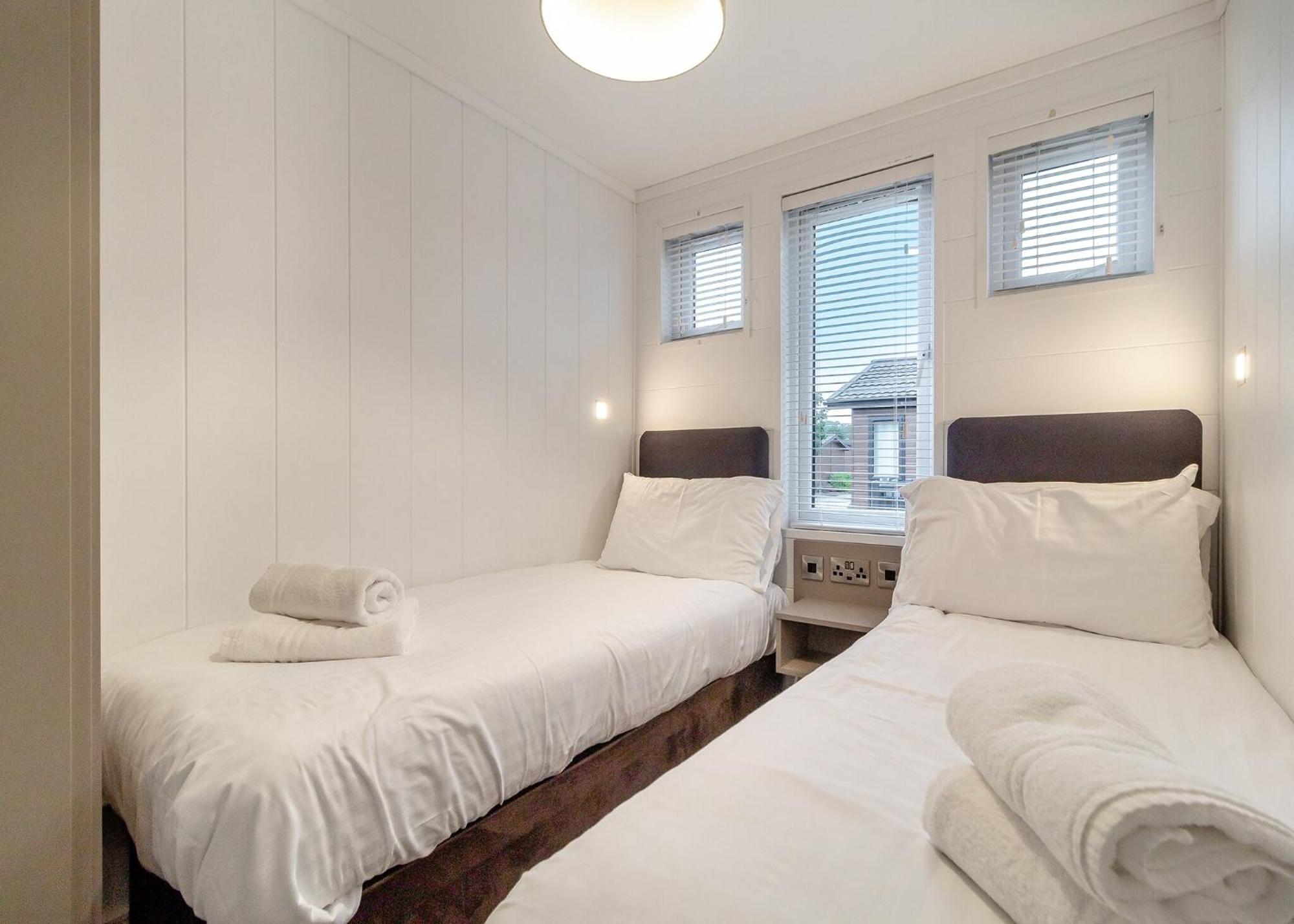 Norfolk Woods Resort And Spa Narborough  Δωμάτιο φωτογραφία