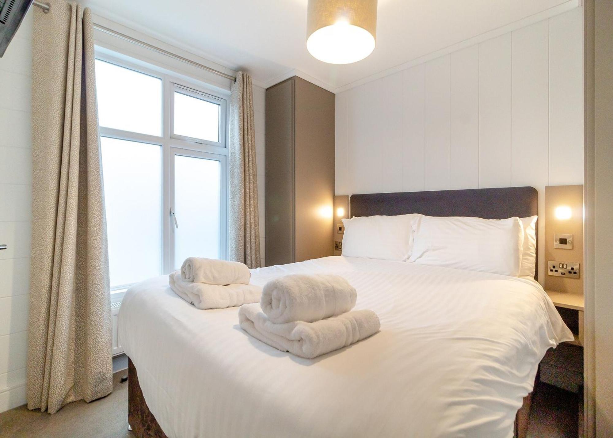 Norfolk Woods Resort And Spa Narborough  Δωμάτιο φωτογραφία