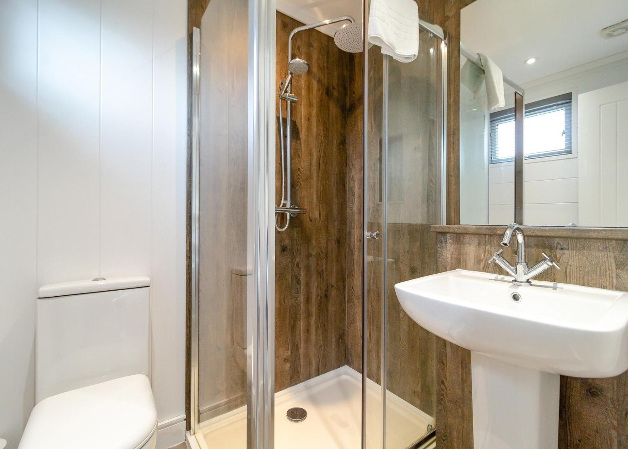 Norfolk Woods Resort And Spa Narborough  Εξωτερικό φωτογραφία