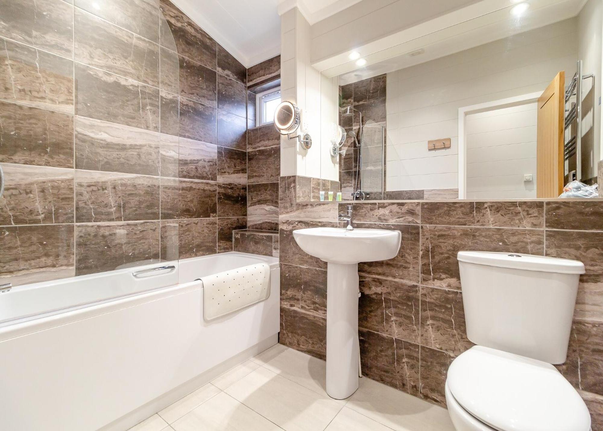 Norfolk Woods Resort And Spa Narborough  Εξωτερικό φωτογραφία